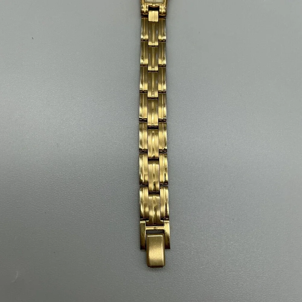 Vintage Pulsar Womens Watch 12mm Gold Tone V220-6690 New Battery 8.5